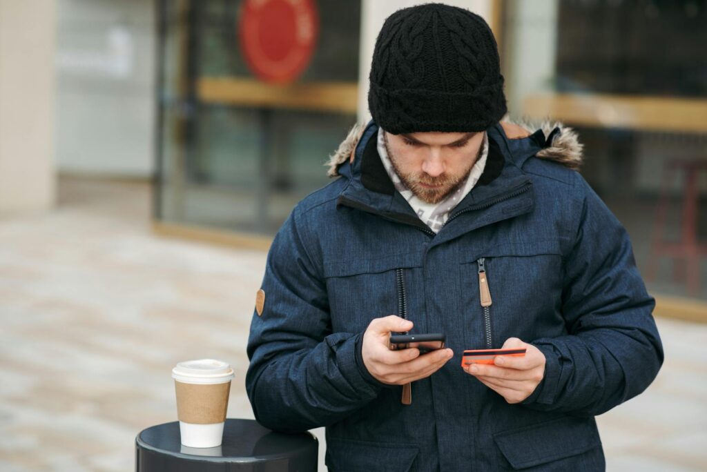 Apakah Topup Antar E-Wallet Aman dan Legal?