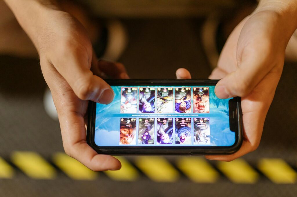 Top Up Dana ke GoPay: Cerita Tiga Gamer Tanpa KTP