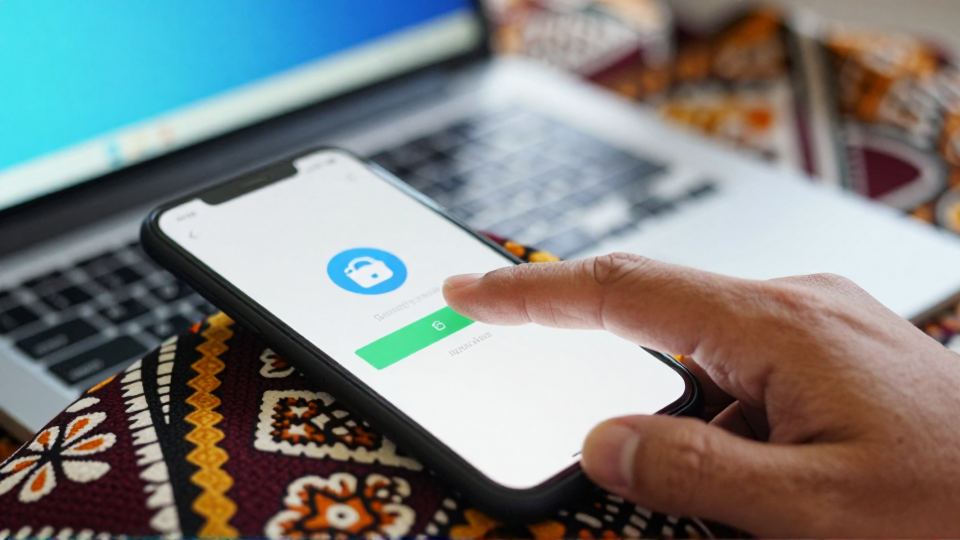 Topup Antar E-Wallet Aman dan Legal? Mitos vs Fakta untuk Gamer